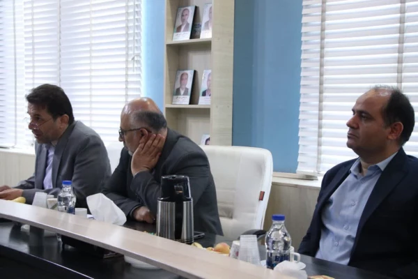 بازدید رئیس دانشگاه فرهنگیان از دانشگاه فرهنگیان استان اصفهان  3