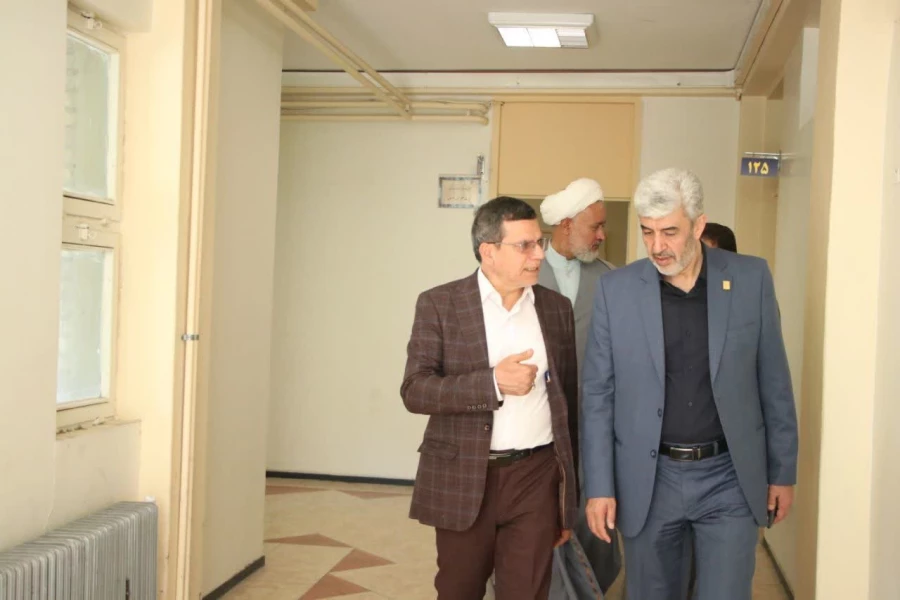 بازدید رئیس دانشگاه فرهنگیان از دانشگاه فرهنگیان استان اصفهان  4