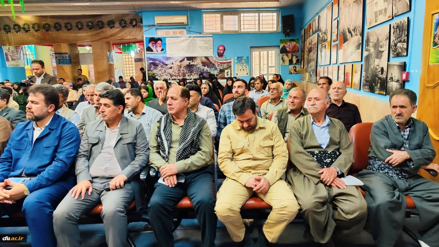 
حضور اساتید بسیجی دانشگاه در گردهمایی بزرگ بسیج اساتید در یادمان شهدای شهر پاوه
 7