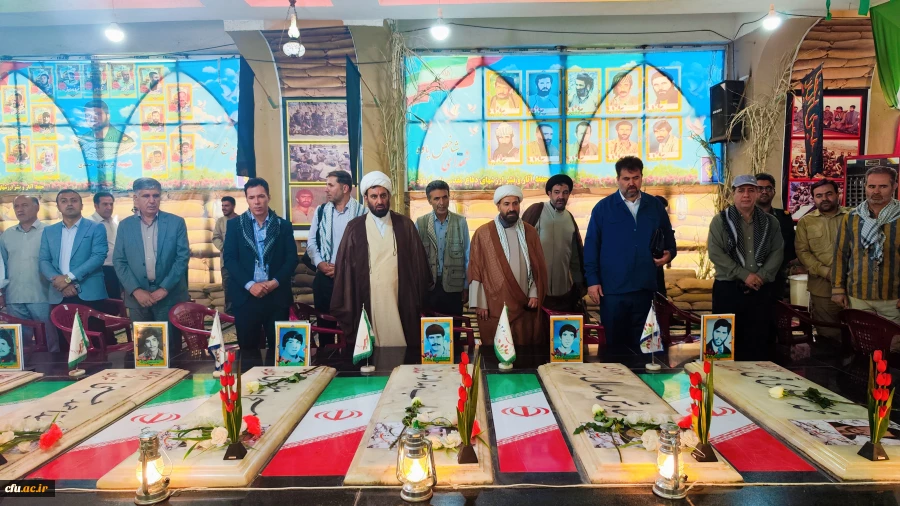 
حضور اساتید بسیجی دانشگاه در گردهمایی بزرگ بسیج اساتید در یادمان شهدای شهر پاوه
 8