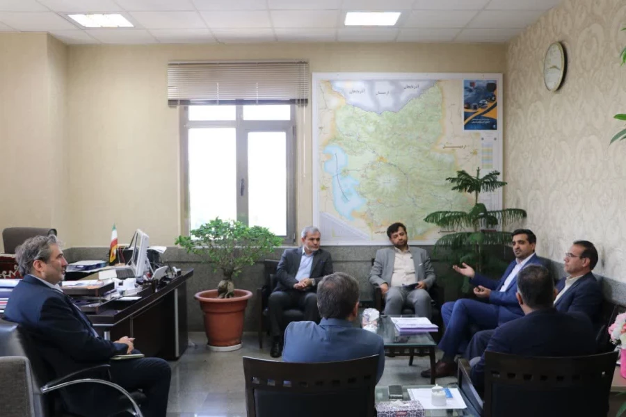 جلسه رفع کمبود فضاهای آموزشی دانشگاه فرهنگیان در استانداری آذربایجان شرقی 7