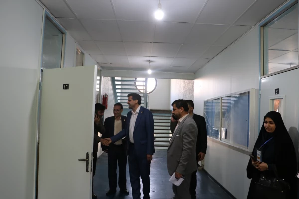 بازدید معاون دانشجویی دانشگاه فرهنگیان کشور و رئیس دانشگاه فرهنگیان استان از فرایند مصاحبه پذیرفته شدگان چند برابر ظرفیت دانشگاه فرهنگیان آذربایجان شرقی 4