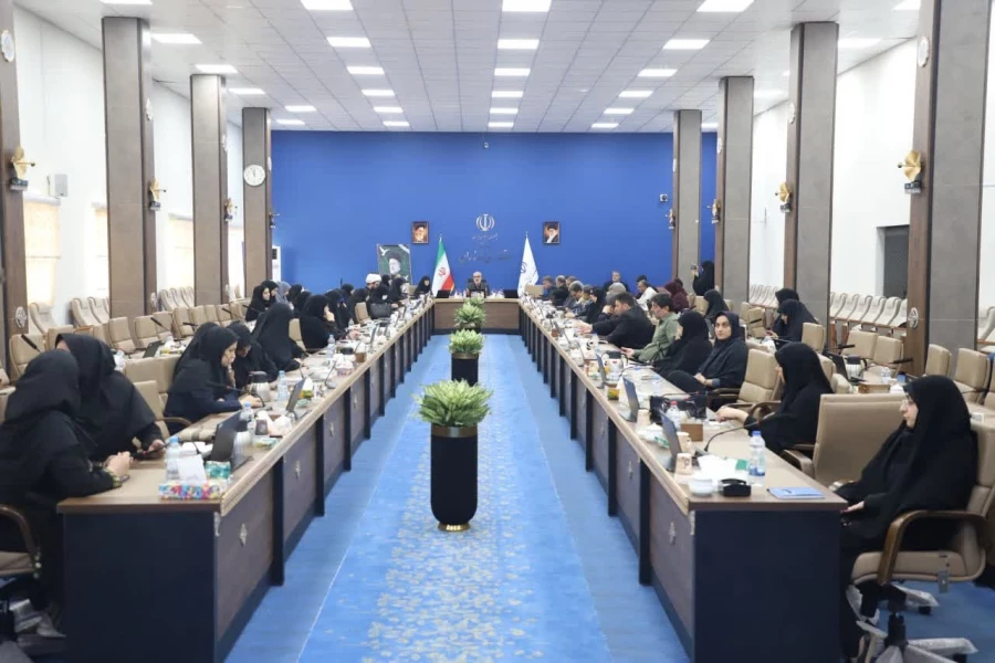 در اختتامیه دومین کنگره ملی بانوان تاثیرگذار صورت گرفت؛

تجلیل از هشت بانوی برتر تاثیرگذار مازندرانی / ریاست پردیس فاطمه الزهرا (س) ساری تجلیل شد
 3