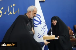 در اختتامیه دومین کنگره ملی بانوان تاثیرگذار صورت گرفت؛

تجلیل از هشت بانوی برتر تاثیرگذار مازندرانی / ریاست پردیس فاطمه الزهرا (س) ساری تجلیل شد
 7