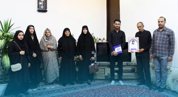 
دیدار دانشجویان کنگره شهدای دانشجو معلم دانشگاه فرهنگیان کرمانشاه با خانواده شهید دانشجو معلم تیمور گرامی
 2