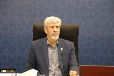 رئیس دانشگاه فرهنگیان:

فقط دانشجومعلمان سال آخر آموزگاری امکان تدریس دارند