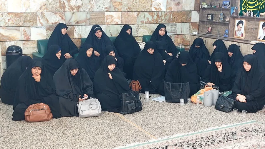 نشست مسئولین، ائمه جماعات و کارشناسان و مربیان فرهنگی دانشگاه فرهنگیان با امام جمعه شهر اهواز و نماینده ولی فقیه در استان خوزستان 5