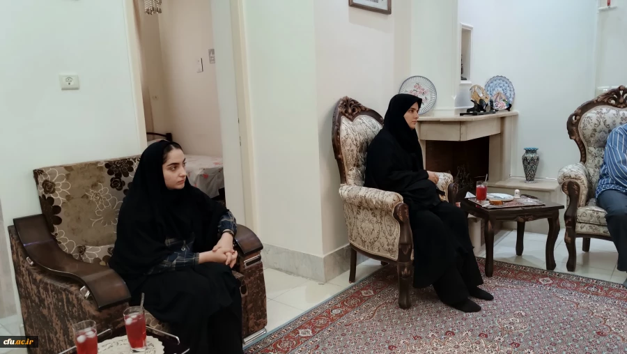 دیدار مسئولان و دانشجویان دانشگاه با خانواده شهید دانشجومعلم سعید صالحی جوزانی 5