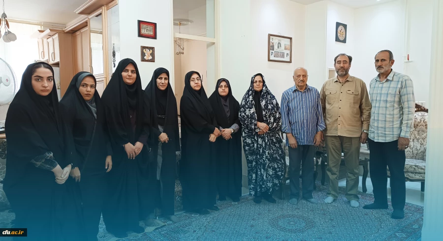 دیدار مسئولان و دانشجویان دانشگاه با خانواده شهید دانشجومعلم سعید صالحی جوزانی 10