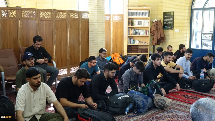 بدرقه کاروان زیارتی اربعین دانشجویان دانشگاه فرهنگیان استان کردستان
 3