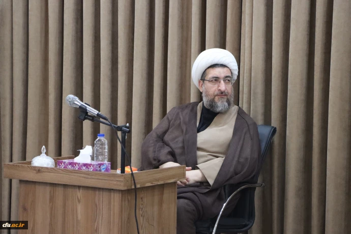 دیدار صمیمی جمعی از دانشگاهیان  و تشکل های دانشجویی دانشگاه های استان با نماینده ولی فقیه در آذربایجان شرقی 4