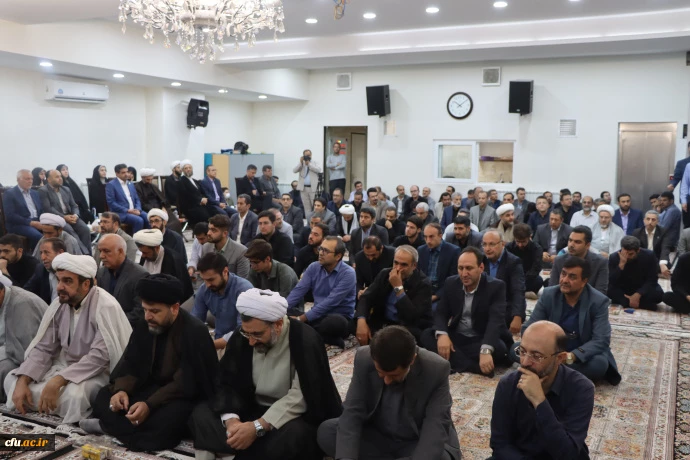 دیدار صمیمی جمعی از دانشگاهیان  و تشکل های دانشجویی دانشگاه های استان با نماینده ولی فقیه در آذربایجان شرقی 10