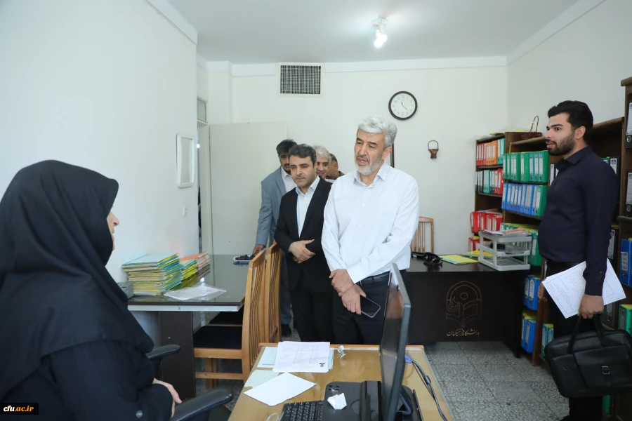 بازدید دکتر رجبعلی برزویی، رئیس دانشگاه فرهنگیان از مدیریت استان تهران و پردیس شهید چمران و نشست صمیمی  با اعضای هیات علمی و کارکنان پردیس شهید چمران استان تهران 21