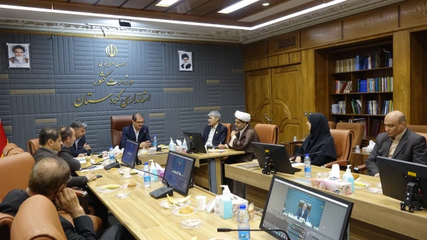 هشتمین جلسه هیات امناء دانشگاه فرهنگیان استان کردستان
 6