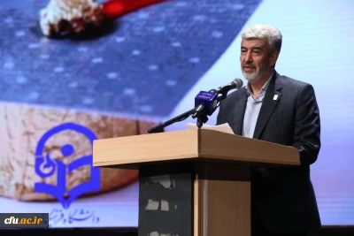 رئیس دانشگاه فرهنگیان در جشن دانش آموختگی ورودی های 1399:

معلمی بهترین فرصت در جهت اهداف متعالی  است