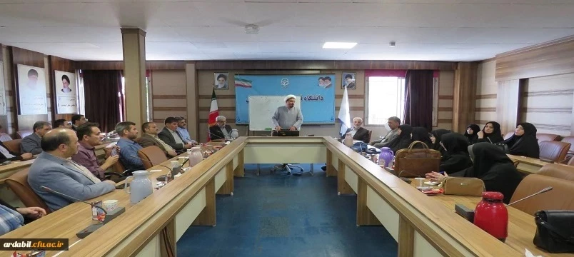 نشست تخصصی نماز با رویکرد شیوه های دعوت نوجوانان و جوانان به نماز