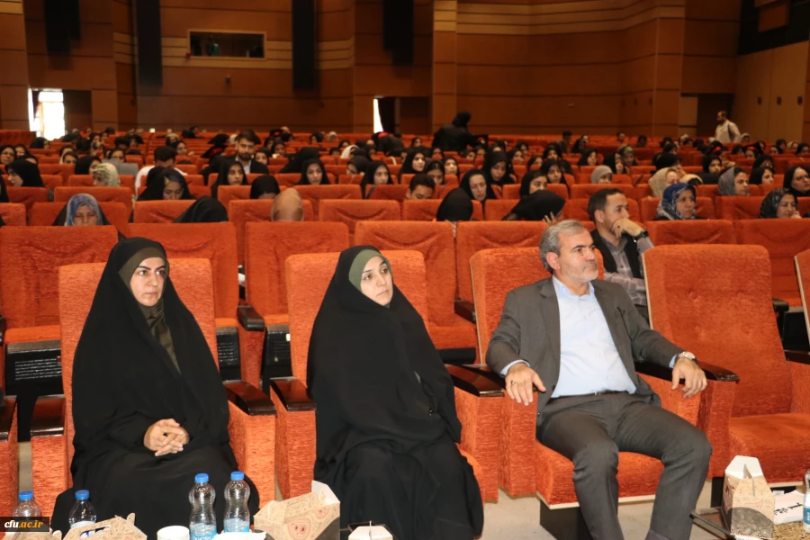 دانشجومعلمان دانشگاه فرهنگیان به عنوان  فرماندهان فکری کلاس و سفیران نظام آموزش وپرورش کشور هستند 10