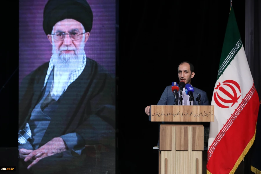 اختتامیه یازدهمین جشنواره تخصصی تدریس برتر در مرکز همایش های باغ موزه انقلاب اسلامی و دفاع مقدس 10