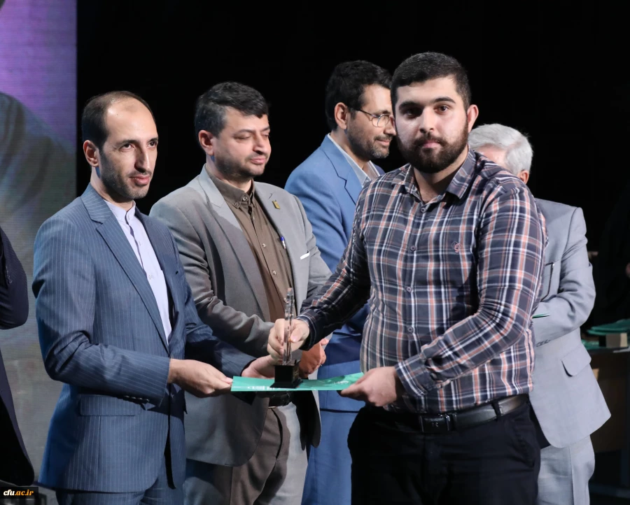 اختتامیه یازدهمین جشنواره تخصصی تدریس برتر در مرکز همایش های باغ موزه انقلاب اسلامی و دفاع مقدس 28