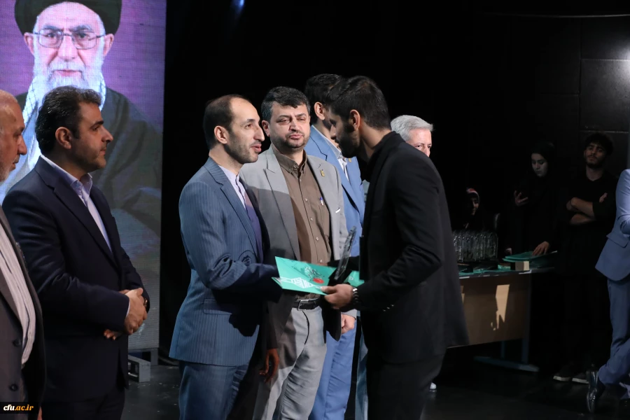 اختتامیه یازدهمین جشنواره تخصصی تدریس برتر در مرکز همایش های باغ موزه انقلاب اسلامی و دفاع مقدس 29