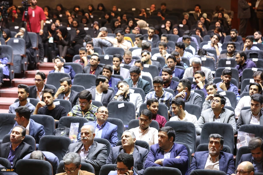 اختتامیه یازدهمین جشنواره تخصصی تدریس برتر در مرکز همایش های باغ موزه انقلاب اسلامی و دفاع مقدس 36