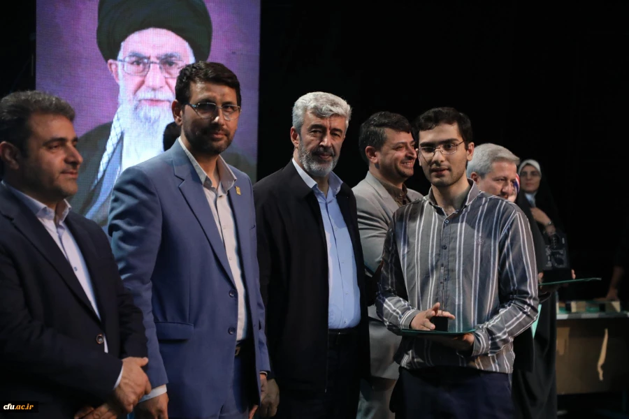 اختتامیه یازدهمین جشنواره تخصصی تدریس برتر در مرکز همایش های باغ موزه انقلاب اسلامی و دفاع مقدس 55