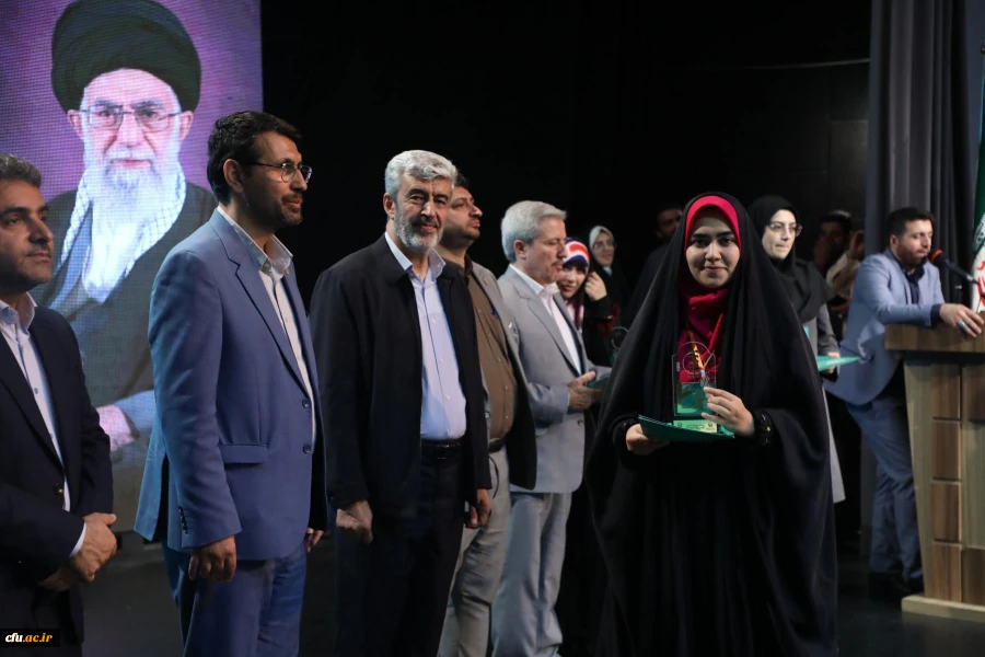 اختتامیه یازدهمین جشنواره تخصصی تدریس برتر در مرکز همایش های باغ موزه انقلاب اسلامی و دفاع مقدس 61