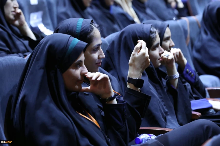 اختتامیه یازدهمین جشنواره تخصصی تدریس برتر در مرکز همایش های باغ موزه انقلاب اسلامی و دفاع مقدس 14