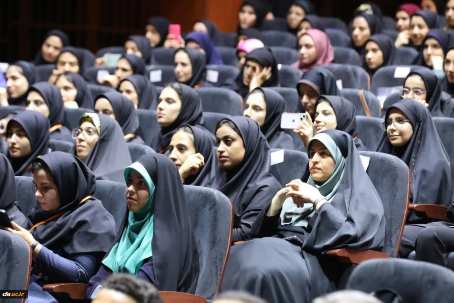 اختتامیه یازدهمین جشنواره تخصصی تدریس برتر در مرکز همایش های باغ موزه انقلاب اسلامی و دفاع مقدس 16