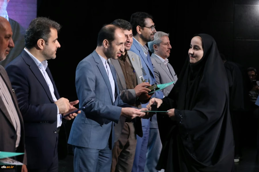 اختتامیه یازدهمین جشنواره تخصصی تدریس برتر در مرکز همایش های باغ موزه انقلاب اسلامی و دفاع مقدس 29