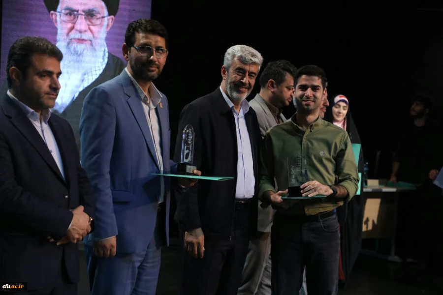 اختتامیه یازدهمین جشنواره تخصصی تدریس برتر در مرکز همایش های باغ موزه انقلاب اسلامی و دفاع مقدس 58