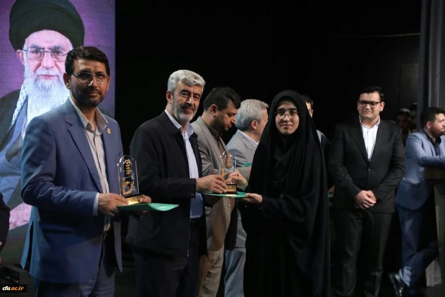 اختتامیه یازدهمین جشنواره تخصصی تدریس برتر در مرکز همایش های باغ موزه انقلاب اسلامی و دفاع مقدس 69