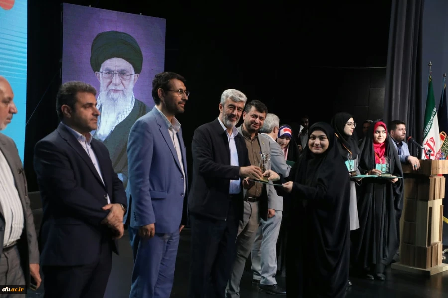 اختتامیه یازدهمین جشنواره تخصصی تدریس برتر در مرکز همایش های باغ موزه انقلاب اسلامی و دفاع مقدس 79