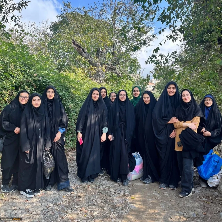 اردو چهار روزه گروه جهادی ایثار با محوریت فعالیت های آموزشی فرهنگی و عمرانی
 2