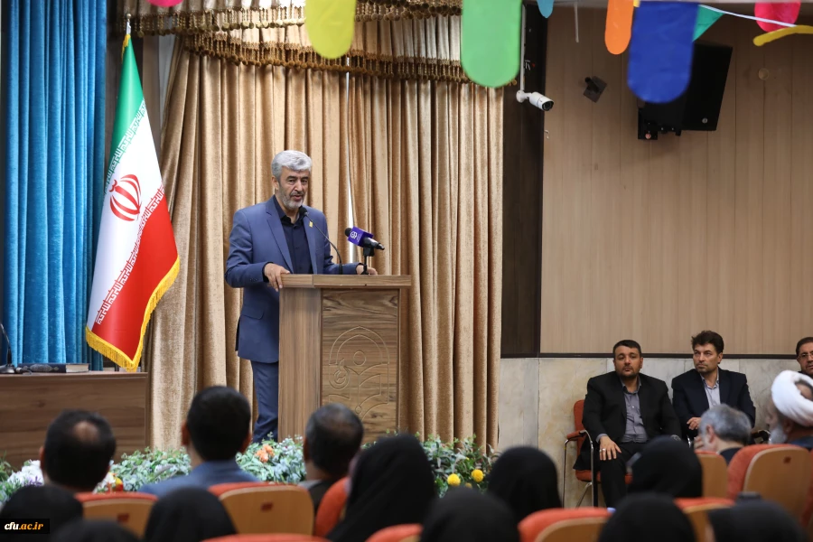 وزیر آموزش و پرورش در نشست صمیمانه با کارکنان دانشگاه فرهنگیان 16