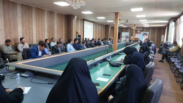 نشست هم اندیشی اساتید و کارکنان دانشگاه فرهنگیان استان کردستان
 9