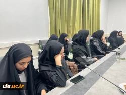 نشست صمیمی مشاور امور بانوان استانداری با دانشجومعلمان پردیس خواهران استان قزوین 11