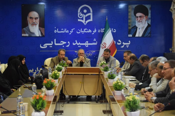 مراسم تودیع و معارفه مسئول حراست پردیس شهید صدوقی
 3