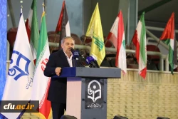 یک معلم با انگیزه و با صلاحیت جای نداشته ها در نظام تعلیم را پر می کند 2