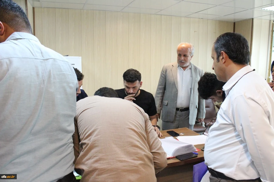 بازدید رئیس دانشگاه فرهنگیان استان بوشهر از روند ثبت نام حضوری نودانشجومعلمان دانشگاه 2