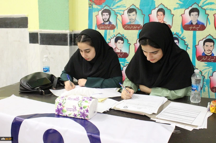 بازدید رئیس دانشگاه فرهنگیان استان بوشهر از روند ثبت نام حضوری نودانشجومعلمان دانشگاه 15