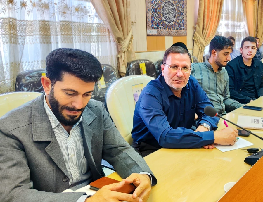 نشست هم اندیشی  اساتید دانشگاه فرهنگیان کرمانشاه با موضوع بررسی تحولات منطقه و جبهه مقاومت 8