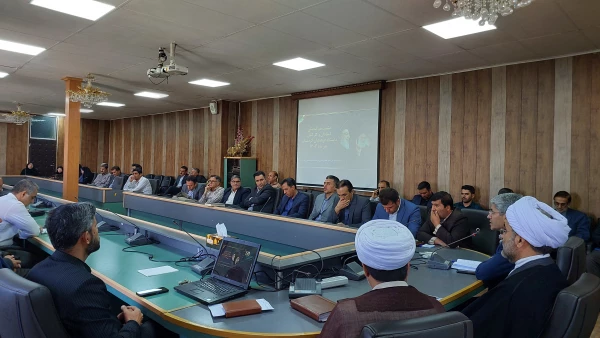 نشست هم اندیشی اساتید و کارکنان دانشگاه فرهنگیان استان کردستان
 3