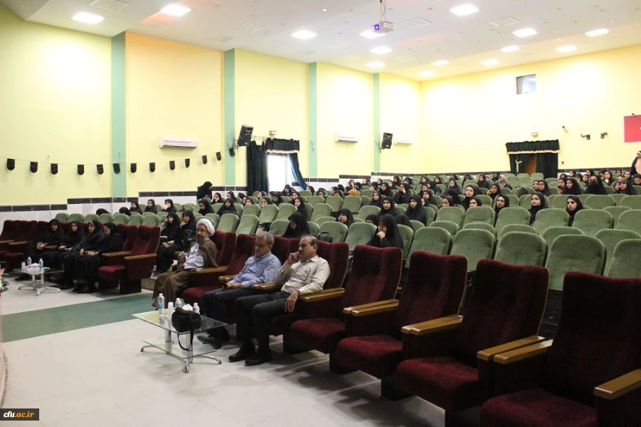 در پردیس های استان بوشهر؛
آئین استقبال از نودانشجومعلمان دانشگاه فرهنگیان برگزار شد 5