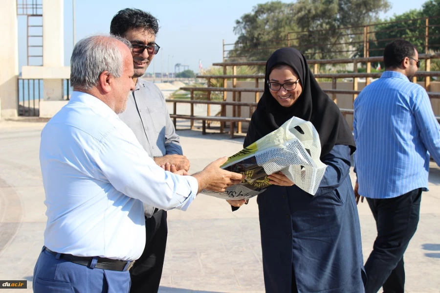 در ساحل شهر بوشهر؛
برگزاری همایش سراسری پیاده روی فرصت مهر دانشجومعلمان و کارکنان پردیس علامه طباطبایی 2