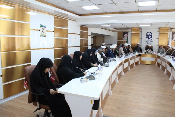 در دانشگاه فرهنگیان استان بوشهر برگزار شد:
دوره آموزشی و کارگاه توانمندسازی امامان جماعات دانشگاه های استان بوشهر 5