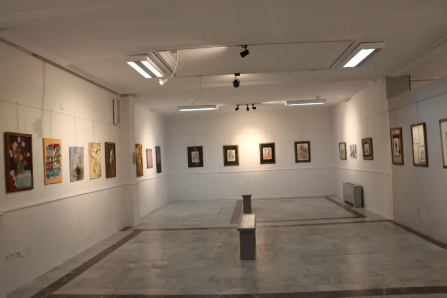 برگزاری نمایشگاه آثار هنری دانشجو معلمان هنر دانشگاه فرهنگیان  آذربایجان شرقی 9