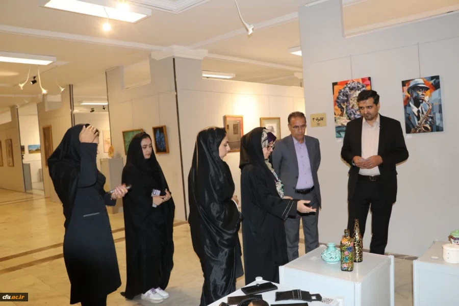برگزاری نمایشگاه آثار هنری دانشجومعلمان هنر در استان آذربایجان شرقی 4