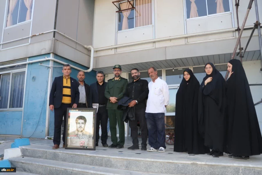 رونمایی از طراحی چهره شهدا بصورت سیاه قلم در دانشگاه فرهنگیان آذربایجان شرقی  4