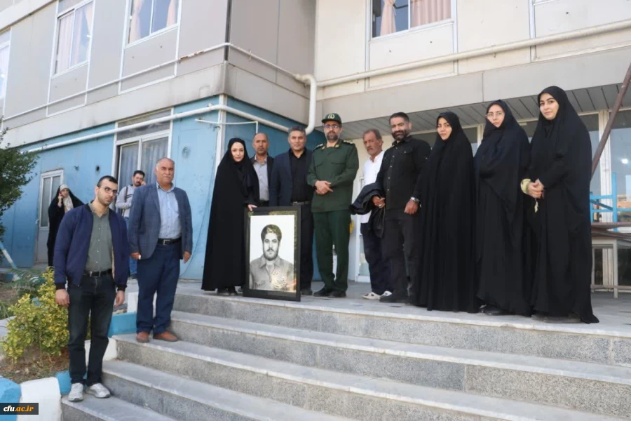 رونمایی از طراحی چهره شهدا بصورت سیاه قلم در دانشگاه فرهنگیان آذربایجان شرقی  6